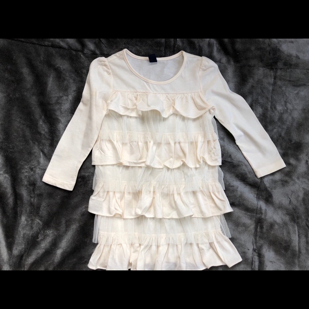 Baby Gap ruffled cream colored blouse 3T